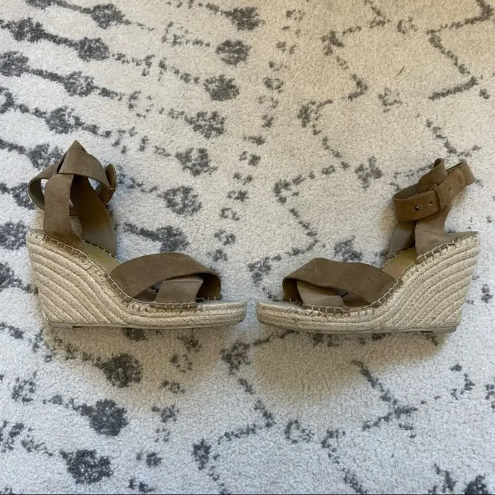 Dolce Vita Tan Ankle Strap Espadrille Wedges size 8